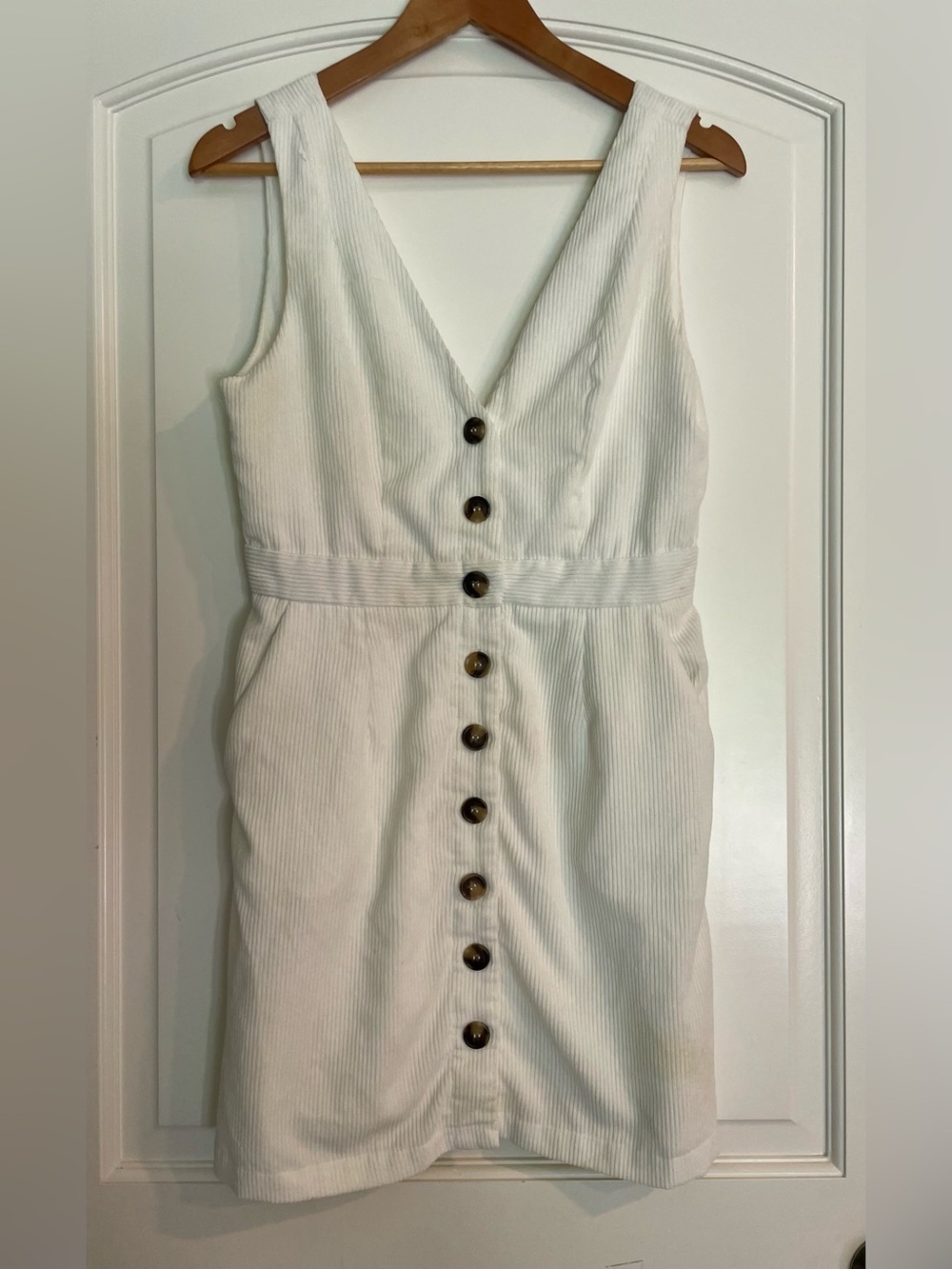 Lost + Wander White Corduroy V-Neck Button Front Lined Pocket Mini Dress M